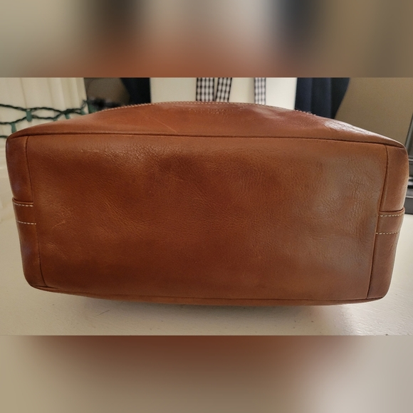 COACH EUC 07'  LEATHERWARE SHOULDER BAG CREAM/BRWN/SLVR 10×12 ARM CANDY - Picture 4 of 15